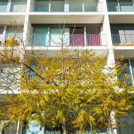 Lovelystay - Casas Brancas - Modern With Balcony & Free Private Parking * Oporto